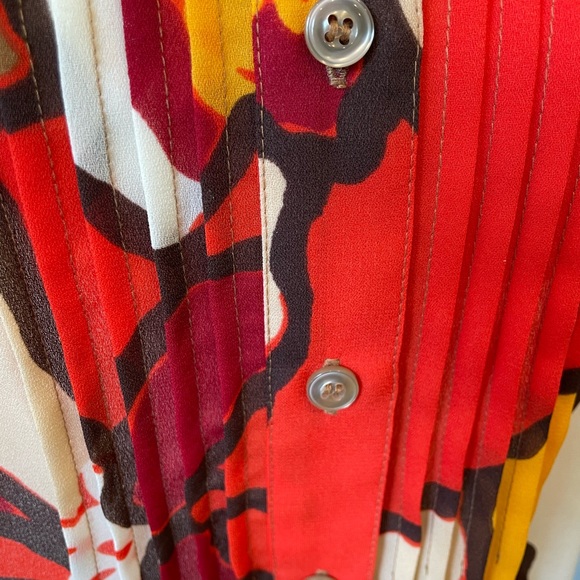 Multi color blouse. Size PS. Like new! - Picture 4 of 7